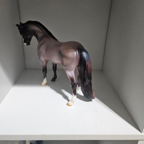 Breyer Horse Brookside Pink Magnum Traditional Series Champion Welsh Pony - Picture 4 of 5